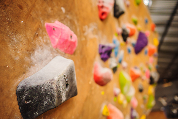 포토 JPG 해외이미지 스포츠 실내 근접촬영 사람없음 아웃포커스 암벽 암벽등반 클라이밍 해외202310 해외포토 뷰포인트 촬영기법 내부 등산 등반 파일형식