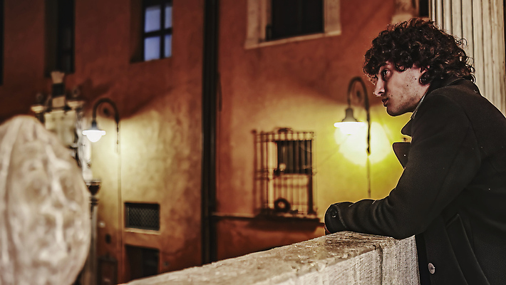 포토 JPG 해외이미지 남자 감정 생각 휴식 건강 한명 성인 반사 고요 표현 관찰 도시 분위기 고독 야간 명상 사색 테라피 개발 고립 배려 혼자 성인남자만 정신건강 해외202310 해외포토 자연요소 1 컨셉 모션 사람 뷰티 남자만 성인만 파일형식