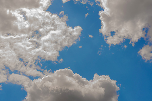 포토 JPG 해외이미지 구름 컬러 백그라운드 자연 하늘 날씨 추상 사람없음 여름 파란색 빛 햇빛 뷰티 우주 환경 흰색 천국 솜털 해외202310 해외포토 자연요소 계절 무늬 태양 생태계 파일형식