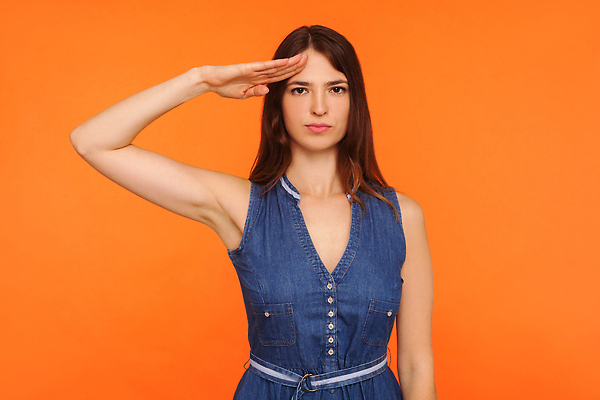 포토 JPG 해외이미지 백인 손 응시 여자 얼굴 중동 청소년 친절 갈색머리 실내 한명 사람 머리 듣기 표현 인도인 스마트 경계 육군 경례 히스패닉 애국심 명예 고립 돌봄 복종 심각 주목 후보 존경 필요 튀르키예 해외202310 해외포토 서양인 외국인 1 헤어스타일 시선 나라 아시아 컨셉 모션 군대 동양인 내부 신체부위 인사 파일형식