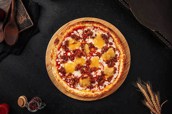 포토 JPG 해외이미지 접시 음식 부분 피자 요리 사람없음 가로 식당 식사 이탈리아 신선 굽기 메뉴 반죽 점심식사 피자집 맛있는 해외202310 해외포토 식기 유럽 패스트푸드 서양음식 상점 구이 파일형식