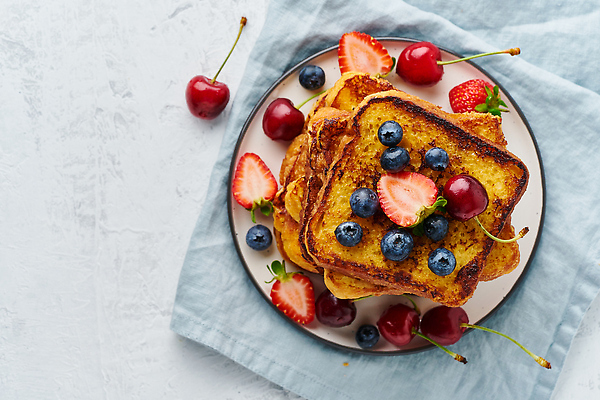 포토 JPG 해외이미지 전통 접시 열매 빵 조각 백그라운드 다이어트 과일 딸기 디저트 샌드위치 건강 돼지고기 사람없음 파란색 수건 쌓기 계란 식사 빵집 우유 튀김 흰색 체리 달콤 맛 아침식사 설탕 냅킨 블루베리 브런치 토스트 시럽 칼로리 버터 꿀 블랙베리 팬케이크 프랑스어 점심식사 핸드메이드 카피스페이스 맛있는 해외202310 해외포토 식물 문자 식기 음식 컬러 컨셉 모션 유제품 육류 위생용품 케이크 상점 알 공백 파일형식