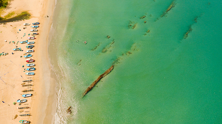 포토 JPG 해외이미지 도로 모래 바다 여행 건축양식 호텔 휴가 주택 풍경 사람없음 건물 하이앵글 도시풍경 도시 어선 보트 도심 휴양지 타운 스카이라인 항공촬영 랜드마크 스리랑카 조감도 해외202310 해외포토 건축물 건축 아시아 길 뷰포인트 배_교통 교통시설 숙소 장소 파일형식