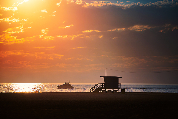포토 JPG 해외이미지 모래 바다 여행 자연 하늘 휴가 경비 안전 사람없음 야외 물 햇빛 태양 뷰티 탑 미국 일몰 만 서핑 구출 역 보호 오두막 캘리포니아 태평양 순찰 안전요원 파라다이스 산타모니카 해외202310 해외포토 자연요소 건축물 컨셉 북아메리카 교통시설 노을 수상스포츠 도움 생태계 파일형식