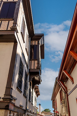 포토 JPG 해외이미지 전통 외관 문화 여행 건축양식 지붕 거리 주택 사람없음 야외 건물 도시풍경 마을 바위 흰색 도시 센터 중세 역사 도심 복고 타운 칠면조 랜드마크 옛날 튀르키예 해외202310 해외포토 건축물 건축 아시아 컬러 조류 풍경 돌_바위 파일형식