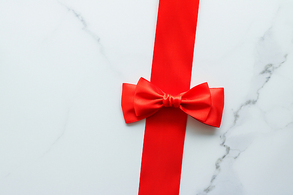 포토 JPG 해외이미지 리본 선 사람없음 빨간색 하이앵글 흰색 대리석 해외202310 해외포토 뷰포인트 컬러 재료 파일형식