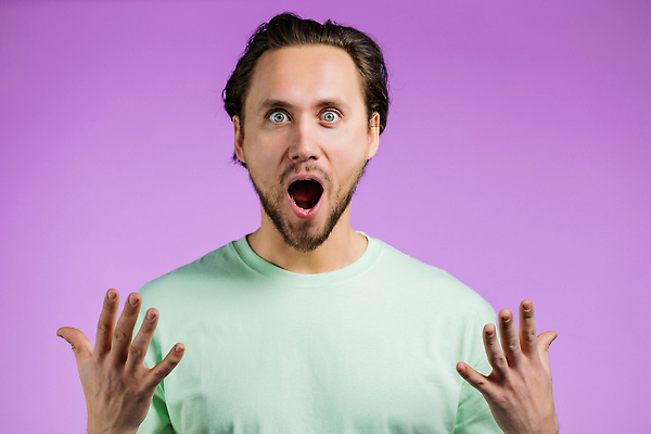 포토 JPG 해외이미지 백인 모델 남자 행복 감정 얼굴 백그라운드 성공 기념 갈색머리 실내 한명 사람 20대 성인 금발 뷰티 머리 스크린 놀람 기쁨 흰색 표현 우승 오픈 입 시원함 흥분 충격 고립 승자 혼란 해외202310 해외포토 서양인 1 헤어스타일 컬러 컨셉 표정 청년 내부 신체부위 최고 파일형식