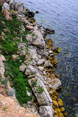 포토 JPG 해외이미지 모래 파도 바다 자연 풍경 해변 사람없음 물 절벽 바위 망토 부식 점토 블러 지질학 무너짐 해외202310 해외포토 자연요소 교육 모션 돌_바위 생태계 파일형식