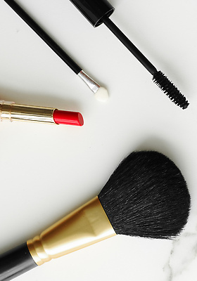 포토 JPG 해외이미지 백그라운드 사람없음 립스틱 고급 마스카라 대리석 메이크업브러쉬 해외202310 해외포토 컨셉 재료 화장품 붓 파일형식