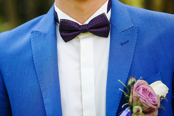 포토 JPG 해외이미지 남자 꽃 신랑 결혼 결혼식 나비넥타이 한명 정장 상반신 성인 축하 준비 성인남자한명만 해외202310 해외포토 식물 1 옷 컨셉 넥타이 사람 이벤트 남자한명만 성인남자만 파일형식