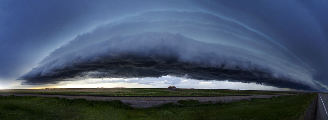 포토 JPG 해외이미지 구름 자연 하늘 날씨 풍경 사람없음 야외 여름 뷰티 어둠 소리 시골 위험 번개 폭풍 내추럴 뇌우 스트라이크 심각 폭풍우 힘찬 해외202310 해외포토 자연요소 계절 컨셉 비_날씨 자연재해 생태계 파일형식