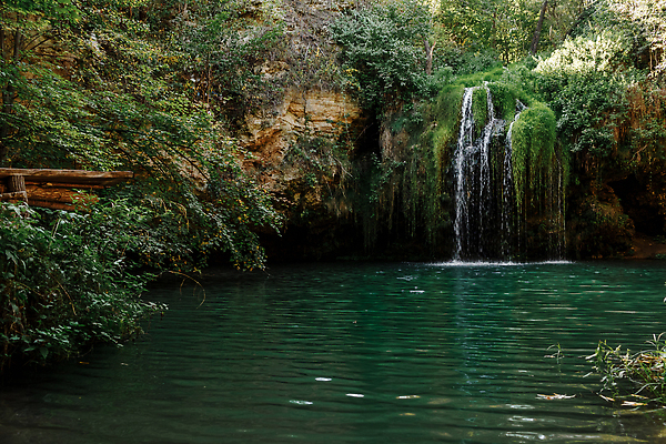 포토 JPG 해외이미지 나무 식물 공원 유럽 호수 컬러 여행 백그라운드 자연 벽지 산 파노라마 사람없음 야외 목재 초록색 물 파란색 강 햇빛 뷰티 환경 맑음 놀람 봄 폭포 흐름 개울 숲 마법 크로아티아 내추럴 터키석 파라다이스 해외202310 해외포토 자연요소 계절 공공시설 감정 나라 컨셉 재료 날씨 촬영기법 표정 태양 보석 생태계 파일형식