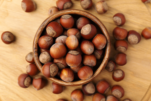 포토 JPG 해외이미지 계절 음식 농업 다이어트 과일 재료 건강 씨앗 사람없음 목재 갈색 쌓기 견과류 시골 그룹 맛 묘사 유기농 알맹이 날것 흙더미 내추럴 개암나무 숙성 식용 채식주의자 개암 비건 해외202310 해외포토 나무 식물 웰빙 열매 산업 컬러 컨셉 모션 흙 채식 파일형식 더미