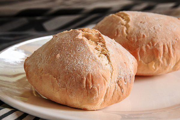 포토 JPG 해외이미지 전통 음식 빵 백그라운드 다이어트 주택 건강 요리 사람없음 수확 껍질 시골 원형 밀 굽기 유기농 페스츄리 핸드메이드 카피스페이스 맛있는 비건음식 해외202310 해외포토 도형 웰빙 농업 곡류 건물 공백 구이 파일형식 비건