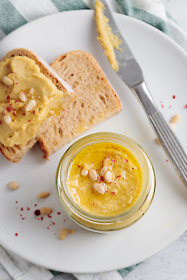 포토 JPG 해외이미지 접시 음식 빵 탁자 샌드위치 건강 사람없음 식사 흰색 신선 항아리 맛 아침식사 채식주의자 맛있는 해외202310 해외포토 식기 컬러 가구 컨셉 도자기 채식 파일형식