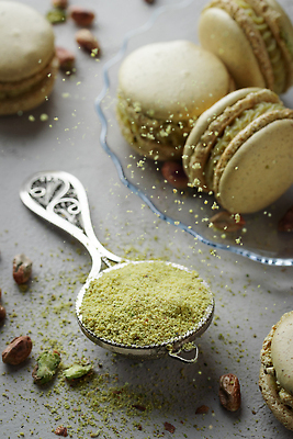 포토 JPG 해외이미지 사람없음 초록색 숟가락 달콤 가루 마카롱 해외202310 해외포토 컬러 디저트 수저 맛 파일형식