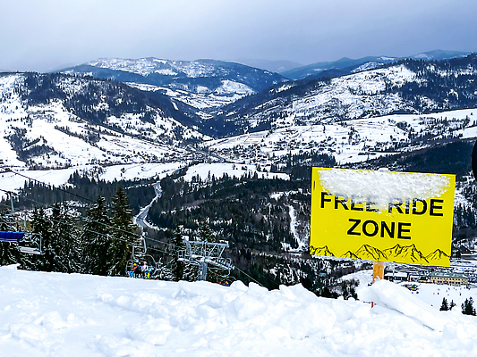 포토 JPG 해외이미지 계절 도로 여행 백그라운드 크리스마스 겨울 텍스트 자연 표면 휴가 스키 산 경고 사람없음 햇빛 냉동 추위 흰색 신선 스노우보드 오스트리아 승차 숲 위험 사인 휴양지 예방 공지사항 무료 방법 우크라이나 눈내림 해외202310 해외포토 기념일 유럽 길 컬러 컨셉 교통시설 모션 겨울스포츠 눈_날씨 태양 장소 보드_스포츠 생태계 파일형식
