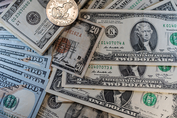 포토 JPG 해외이미지 종이 지폐 돈 사람없음 금융 경제 달러 동전 미국 저축 시장 재산 주식 충돌 투자 상업 이익 빚 수입 우울증 위기 해외202310 해외포토 북아메리카 비즈니스 질병 파일형식