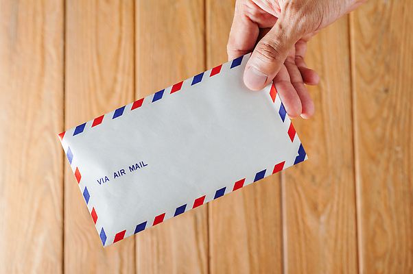 포토 JPG 해외이미지 손 디자인 종이 백그라운드 봉투 사람없음 사무실 우주 줄무늬 공백 정보 수확 골동품 신용카드 메시지 클래식 물개 편지 오브젝트 서비스 문서 엽서 패키지 주소 우표 국제우편 보관소 옛날 편지쓰기 스타일 비어있는 해외202310 해외포토 컨셉 무늬 농업 비즈니스 포유류 신체부위 금융 바다동물 기록 우편물 저장 파일형식