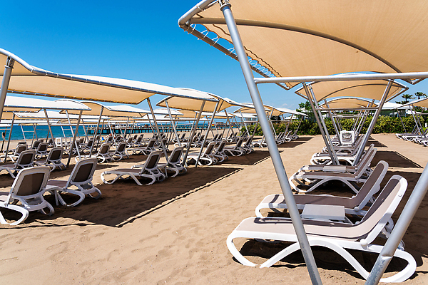 포토 JPG 해외이미지 나무 모래 바다 섬 여행 의자 우산 자연 하늘 휴가 휴식 풍경 사람없음 야외 물 여름 파란색 관광지 컬러풀 태양 뷰티 여행객 맑음 휴양지 선베드 양산 일렬 칠면조 가림막 줄서기 파라다이스 결석 비어있는 해외202310 해외포토 자연요소 식물 계절 컬러 가구 컨셉 모션 조류 날씨 사람 장소 생태계 파일형식