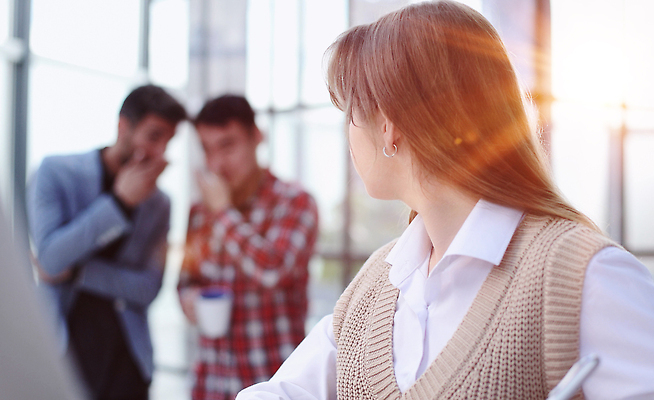 포토 JPG 해외이미지 백인 직업 여자 회사 비즈니스 사업가 통계 성공 사람 정장 세명 금융 노트북 컴퓨터 사무실 유행 듣기 업무 비즈니스우먼 우아함 종업원 고객 스마트 책상 분석 투자 비서 전자상거래 경영 골 마케팅 소프트웨어 정중 프로젝트 스타일 해외202310 해외포토 서양인 옷 가구 컨셉 모션 경제 전자제품 작업 직장인 파일형식