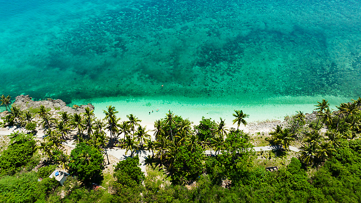 포토 JPG 해외이미지 아시아 모래 파도 바다 섬 여행 자연 휴가 휴식 풍경 사람없음 야외 물 여름 하이앵글 모래사장 야자수 맑음 전원 만 서핑 산호초 휴양지 석호 항공촬영 조감도 터키석 파라다이스 해외202310 해외포토 자연요소 나무 계절 나라 뷰포인트 컨셉 날씨 장소 수상스포츠 수중식물 전기에너지 보석 생태계 파일형식