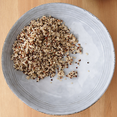 포토 JPG 해외이미지 식기 접시 음식 다이어트 탁자 건강 사람없음 파란색 저녁식사 샐러드 신선 사발 플랫 정상 컨테이너 오브젝트 날것 위치 점심식사 퀴노아 플랫레이 슈퍼푸드 비건 비어있는 해외202310 해외포토 산업 컬러 가구 곡류 식사 사기그릇 건강식품 채식주의자 파일형식