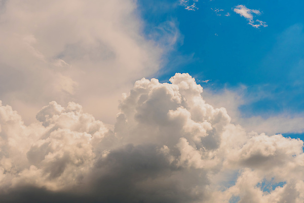 포토 JPG 해외이미지 구름 백그라운드 자연 벽지 하늘 날씨 사람없음 야외 여름 파란색 빛 햇빛 태양 뷰티 우주 환경 맑음 봄 흰색 천국 흐림 해외202310 해외포토 자연요소 계절 컬러 생태계 파일형식