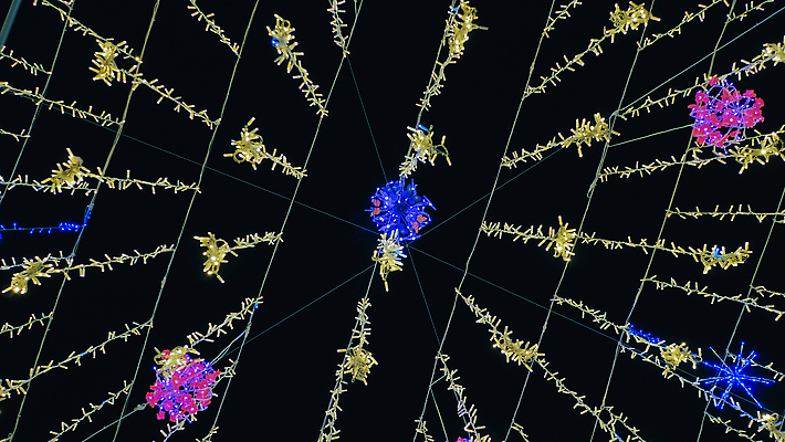 포토 JPG 해외이미지 디자인 유럽 컬러 여행 백그라운드 컨셉 크리스마스 겨울 건축양식 추상 휴가 조명 새로움 새해 거리 풍경 사람없음 야외 장식 빛 도시풍경 컬러풀 뷰티 숫자 여행객 축제 화환 램프 축하 도시 도심 야간 저녁 12월 연도 정사각형 러시아 문학 빛망울 광 랜드마크 모스크바 수도권 잇몸 주도 해외202310 해외포토 자연요소 도형 문자 계절 기념일 건축 꽃 나라 무늬 신체 사람 예절 날짜 지역 파일형식