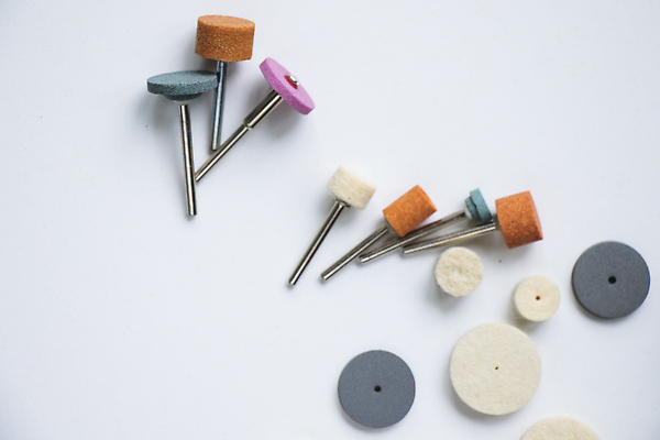 포토 JPG 해외이미지 직업 산업 백그라운드 비즈니스 장신구 취미 사람없음 금속 디지털 힘 기계 장비 기구 공구 붓 그룹 작업실 수리 상품 작음 자르기 전시회 무역 흰배경 서식 회전 만들기 그라인더 갈기 고정 정비공 공학 수공예 토막 미니 송곳 해외202310 해외포토 교육 모션 재질 전시 흰색 도구 기술자 크기 공예 커피용품 파일형식