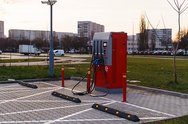 포토 JPG 해외이미지 산업 교통시설 자동차 미래 새로움 사람없음 빨간색 초록색 파란색 환경 힘 재활용 운전 에너지 흰색 네트워크 플러그 역 주차 사인 에코 연료 잡종 충전 모터 베터리 생태학 요금 자동 충전기 공급 해외202310 해외포토 교육 육상교통 컬러 교통 컨셉 모션 기계 시설 친환경 파일형식