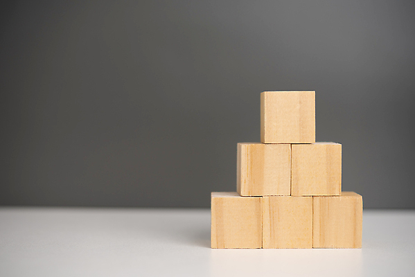 포토 JPG 해외이미지 모양 교육 백그라운드 비즈니스 놀이 성공 아이디어 창조 사람없음 목재 가로 초록색 단어 장난감 숫자 쌓기 공백 유치원 기쁨 게임 수학 닫기 계획 대표 배열 큐브 정사각형 만들기 심플 질서 기하학 개발 고립 지원 카피스페이스 해외202310 해외포토 도형 나무 문자 감정 컬러 컨셉 무늬 재료 교과목 모션 예절 파일형식