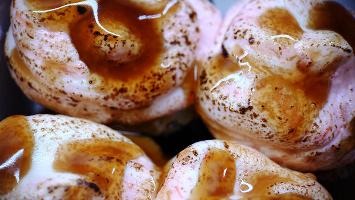 포토 JPG 해외이미지 전통 음식 치즈 동양인 사람없음 갈색 일본 초밥 신선 원형 달콤 작음 크림 날것 롤 무스 비건 해외202310 해외포토 도형 아시아 컬러 유제품 인종 맛 크기 채식주의자 일본음식 파일형식