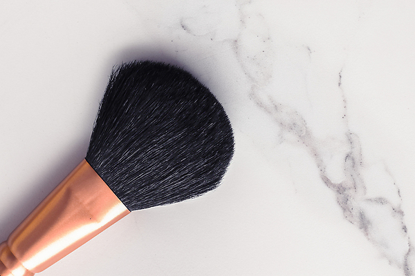 포토 JPG 해외이미지 백그라운드 사람없음 흰색 고급 대리석 메이크업브러쉬 카피스페이스 해외202310 해외포토 컬러 컨셉 재료 공백 붓 파일형식