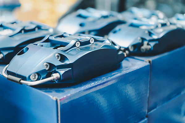 포토 JPG 해외이미지 직업 산업 교통시설 자동차 노동자 사람 사람없음 상점 금속 기계 공연 손상 디스크 작업 바퀴 기술자 변화 실패 수리 브레이크 서비스 타이어 고정 문제 모터 유지 돌봄 자동 제어 조율 차고 해외202310 해외포토 육상교통 교통 컨셉 모션 재질 이벤트 좌절 질병 시설 파일형식