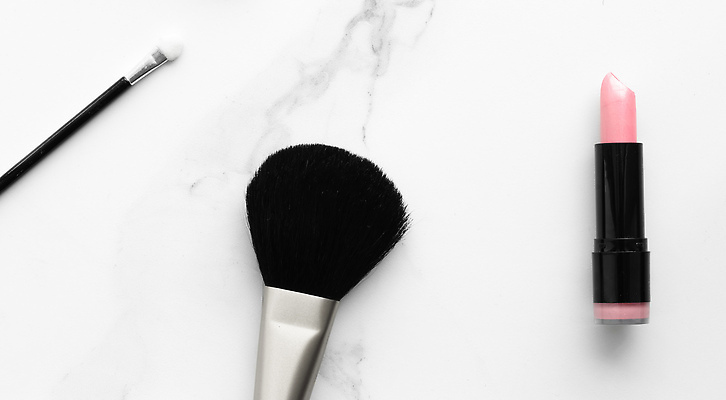 포토 JPG 해외이미지 백그라운드 사람없음 립스틱 고급 대리석 메이크업브러쉬 해외202310 해외포토 컨셉 재료 화장품 붓 파일형식