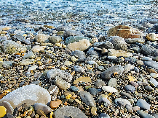 포토 JPG 해외이미지 구름 물결 파도 바다 여행 백그라운드 패턴 모션 자연 날씨 휴가 풍경 해변 사람없음 야외 물 여름 뷰티 젖음 흐름 조약돌 바위 서핑 떨어짐 매끈함 지중해 질감 장면 태평양 대서양 내추럴 소금물 터키석 해외202310 해외포토 자연요소 계절 컨셉 무늬 돌_바위 수상스포츠 감각 보석 생태계 파일형식