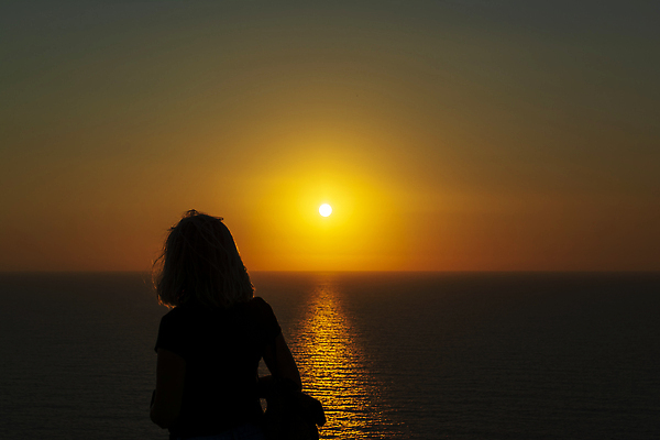 포토 JPG 해외이미지 라이프스타일 응시 여자 실루엣 바다 여행 백그라운드 오렌지 배낭 자연 하늘 휴가 서기 사람 풍경 해변 사람없음 야외 물 여름 컬러풀 햇빛 태양 뷰티 여행객 평화 맑음 일몰 트래킹 고독 저녁 언덕 내추럴 절정 혼자 수평선 해외202310 해외포토 자연요소 시선 계절 감정 컬러 컨셉 가방 과일 모션 레저 날씨 촬영기법 생활 노을 야간 생태계 파일형식