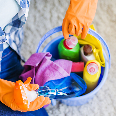 포토 JPG 해외이미지 직업 여자 분홍색 가사 일러스트 창문 가정 노동자 주택 사람 사람없음 초록색 물 파란색 봄 거울 젖음 공구 직물 아내 업무 액체 빨래 양동이 오브젝트 서비스 비누 분무기 걸레 닦기 팔 고무 청소부 고립 위생관리 해외202310 해외일러스트 자연요소 계절 컬러 모션 관리 건물 신체부위 위생용품 도구 작업 청소도구 파일형식