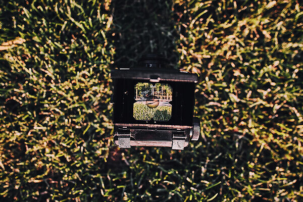 포토 JPG 해외이미지 직업 전통 디자인 종이 컬러 일러스트 유리 수채화 미술 취미 사람없음 그래픽 물 유행 카메라 검은색 사진촬영 페인트 장비 수확 골동품 흰색 그리기 역사 클래식 앨범 스케치 필름 오브젝트 그림 복고 예술가 슛 아날로그 옛날 광학 스타일 해외202310 해외일러스트 자연요소 컨셉 농업 모션 재질 문화예술 전자제품 촬영 파일형식