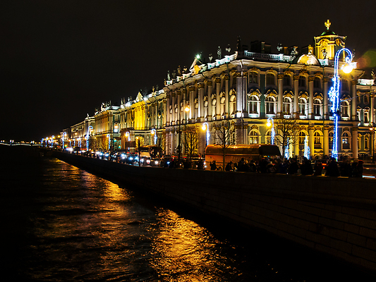 포토 JPG 해외이미지 외관 유럽 문화 여행 겨울 건축양식 주택 풍경 사람없음 야외 건물 물 여름 빛 강 도시풍경 어둠 황혼 새벽 궁전 흰색 도시 센터 역사 성자 야간 저녁 박물관 정사각형 러시아 천연기념물 랜드마크 러시아인 바로크 옛날 해외202310 해외포토 자연요소 도형 서양인 건축물 계절 건축 나라 종교 컬러 고건축 일몰 파일형식