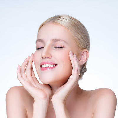 포토 JPG 해외이미지 여자 한명 상반신 성인 뷰티 눈감음 꽃받침 성인여자한명만 해외202310 해외포토 1 모션 사람 손짓 여자한명만 성인여자만 파일형식