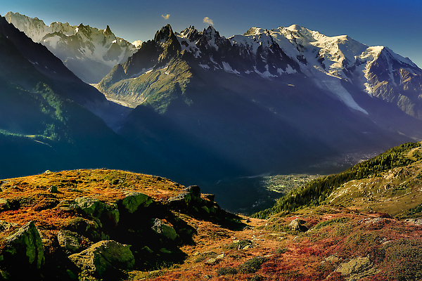 포토 JPG 해외이미지 유럽 자연 하늘 산 풍경 사람없음 야외 가로 초록색 파란색 일출 계곡 맑음 일몰 이탈리아 프랑스 전원 농촌 소나무 빙하 알프스 첨탑 산봉우리 랜드마크 명승지 샤모니 웅장함 산맥 해외202310 해외포토 나무 나라 컬러 날씨 노을 탑 시골 전기에너지 생태계 봉우리 파일형식