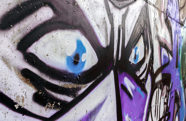 포토 JPG 해외이미지 라이프스타일 디자인 외관 문화 얼굴 벽 분홍색 컬러 백그라운드 벽지 거리 미술 사람없음 건물 청춘 도시풍경 컬러풀 유행 보라색 페인트 이탈리아 손상 도시 닫기 그래피티 폐기물 시원함 버리기 제비꽃 만족 그림 예술가 펑키 분무기 공상 지하 그런지 몬스터 펑크 스타일 해외202310 해외포토 건축물 꽃 감정 유럽 컨셉 모션 문화예술 풍경 생활 신체부위 낙서 쓰레기 파일형식