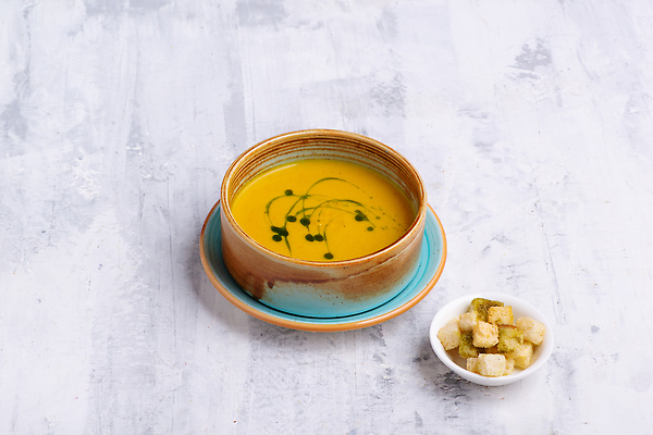 포토 JPG 해외이미지 접시 음식 빵 다이어트 채소 탁자 호박 건강 요리 사람없음 컵 식사 저녁식사 액체 사발 맛 수프 먹기 크림 유기농 점심식사 부스러기 짠맛 채식주의자 핸드메이드 맛있는 해외202310 해외포토 식기 웰빙 가구 컨셉 모션 사기그릇 채식 파일형식