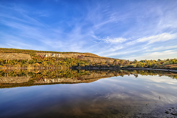 포토 JPG 해외이미지 나무 구름 계절 공원 호수 컬러 여행 백그라운드 단풍 잎 오렌지 자연 하늘 휴식 산 풍경 사람없음 야외 가로 물 파란색 컬러풀 뷰티 반사 환경 침묵 일몰 활발 가을 전원 숲 언덕 내추럴 카피스페이스 해외202310 해외포토 자연요소 식물 공공시설 컨셉 과일 노을 소리 공백 전기에너지 생태계 파일형식