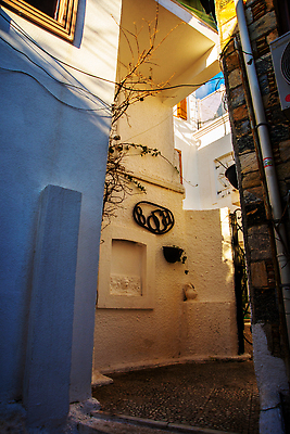포토 JPG 해외이미지 전통 외관 유럽 벽 여행 건축양식 창문 휴가 출입구 거리 주택 사람없음 야외 건물 목재 세로 초록색 여름 파란색 여행객 문 마을 정원 수확 골동품 바위 시골 도시 센터 역사 도심 지중해 묘사 질감 복고 안락의자 지역 타운 칠면조 랜드마크 옛날 스타일 해외202310 해외포토 나무 건축물 계절 건축 나라 바다 컬러 농업 의자 재료 조류 사람 돌_바위 파일형식