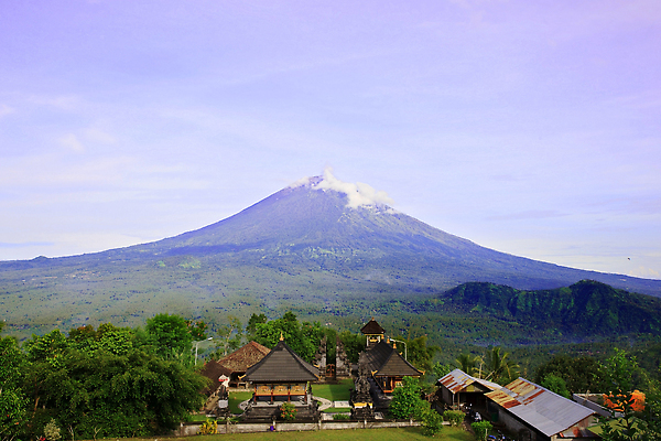 포토 JPG 해외이미지 전통 아시아 종교 문화 여행 건축양식 자연 하늘 산 동양인 풍경 사람없음 건물 여행객 평화 사찰 영혼 역사 발리 인도네시아 신성 천연기념물 랜드마크 숭배 옛날 힌두교 해외202310 해외포토 건축물 건축 나라 섬 컨셉 종교건축 사람 인종 생태계 파일형식