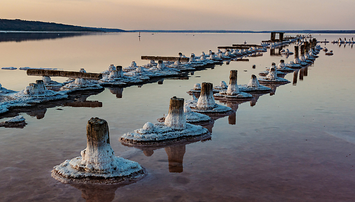 포토 JPG 해외이미지 호수 백그라운드 자연 건조 풍경 사람없음 야외 치료 물 뷰티 흰색 죽음 약초 크리스탈 휴양지 진흙 결정체 지구온난화 내추럴 우크라이나 짠맛 해외202310 해외포토 자연요소 유럽 컬러 의학 장소 풀_식물 맛 광석 생태계 기후변화 파일형식