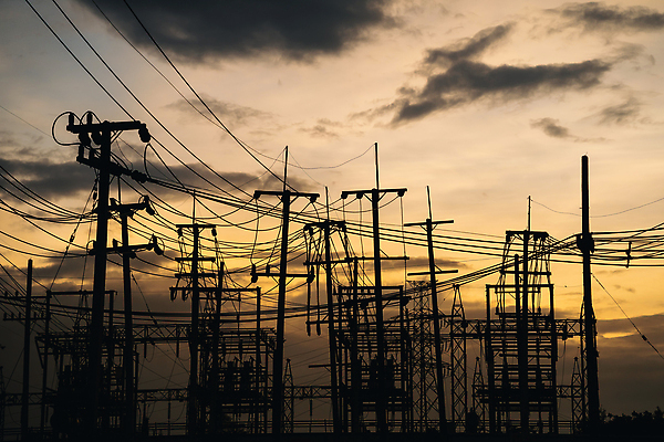 포토 JPG 해외이미지 식물 실루엣 산업 선 하늘 한명 환경 탑 금속 힘 장비 발전기 발전소 에너지 네트워크 오염 황금 역 정상 저녁 큼 전염 철사 볼트 시스템 봉 철탑 엔진 공학 세대 전압 철강 힘찬 공급 해외202310 해외포토 1 건축물 교육 컨셉 교통시설 재질 촬영기법 사람 공구 질병 야간 크기 감염 파일형식